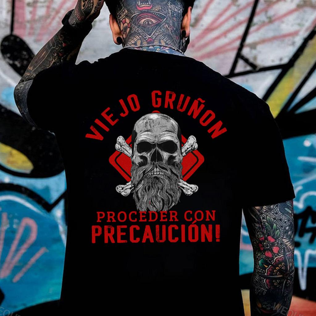 Viejo Gruñon Proceder Con Precaución Print T-Shirt