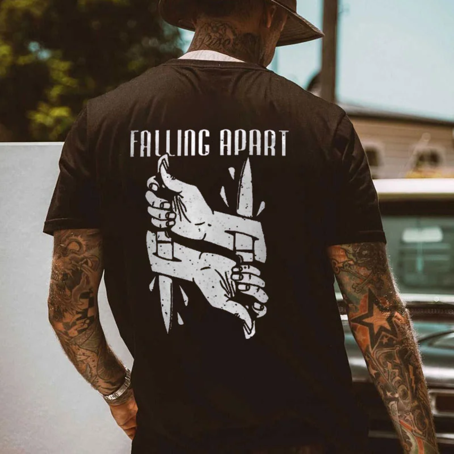 FALLING APART Stab Each Other Casual Letter Black Print T-shirt