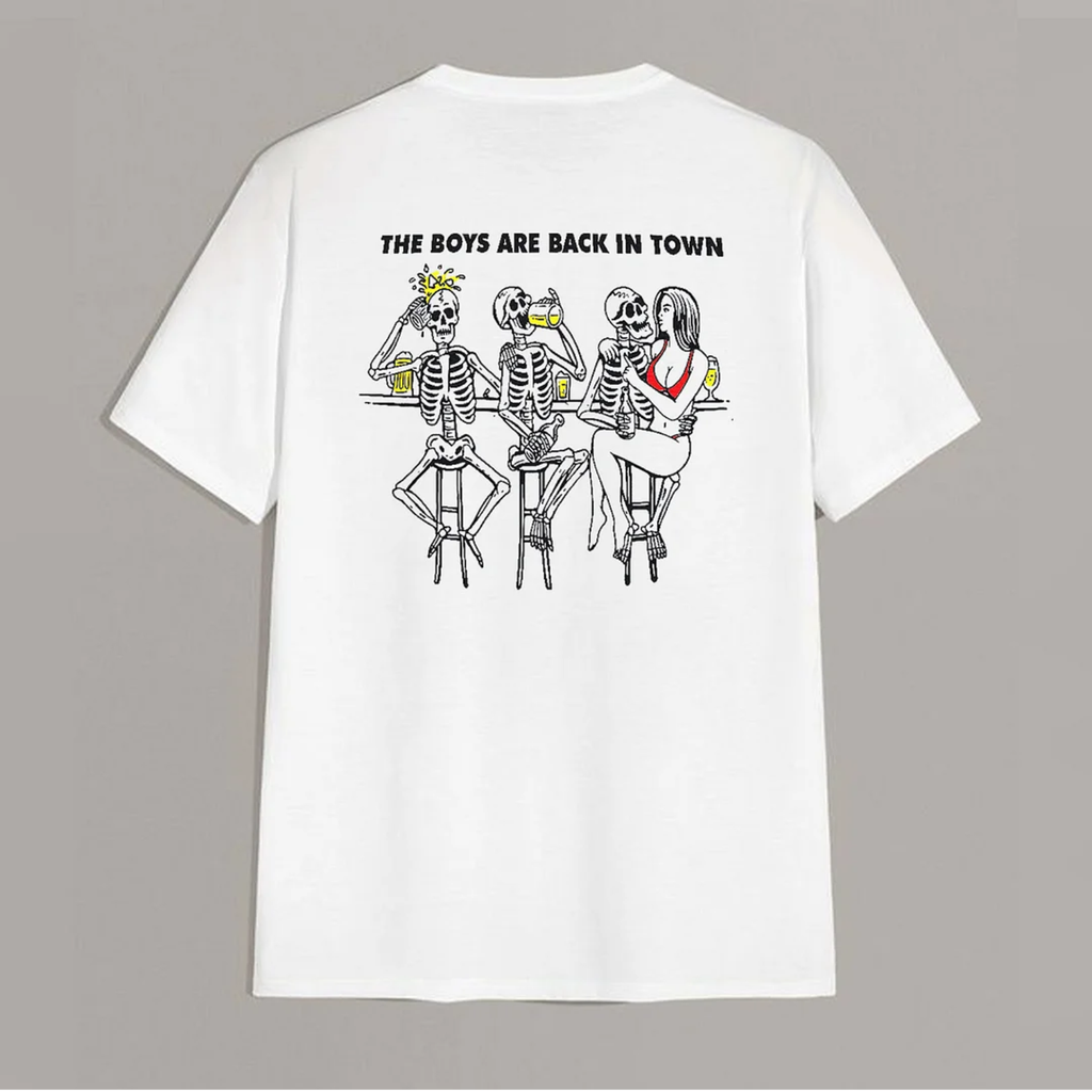 THE BOYS ARE BACK IN TOWN Letter Graphic White Print T-shirt