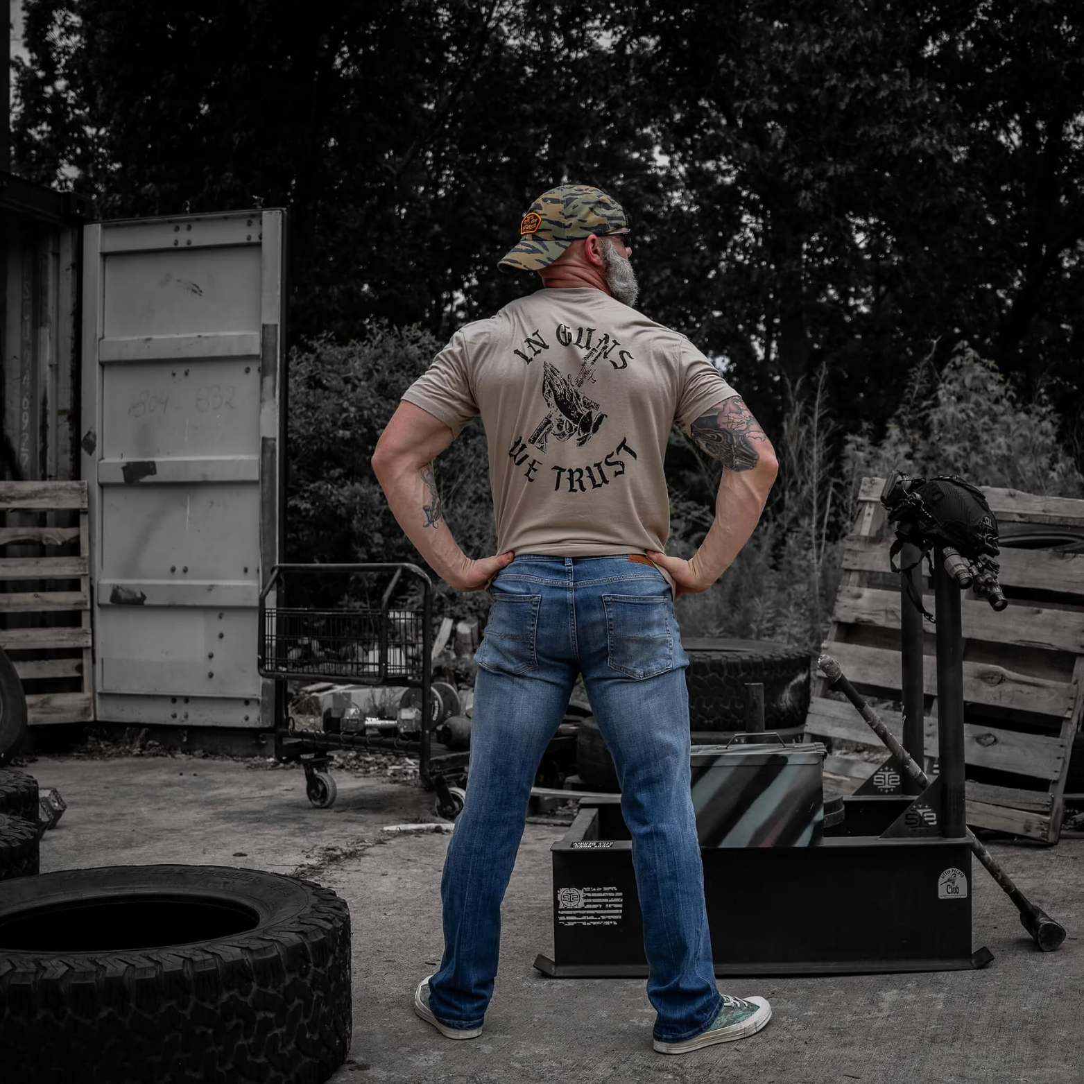 In Guns We Trust Men's T-Shirt