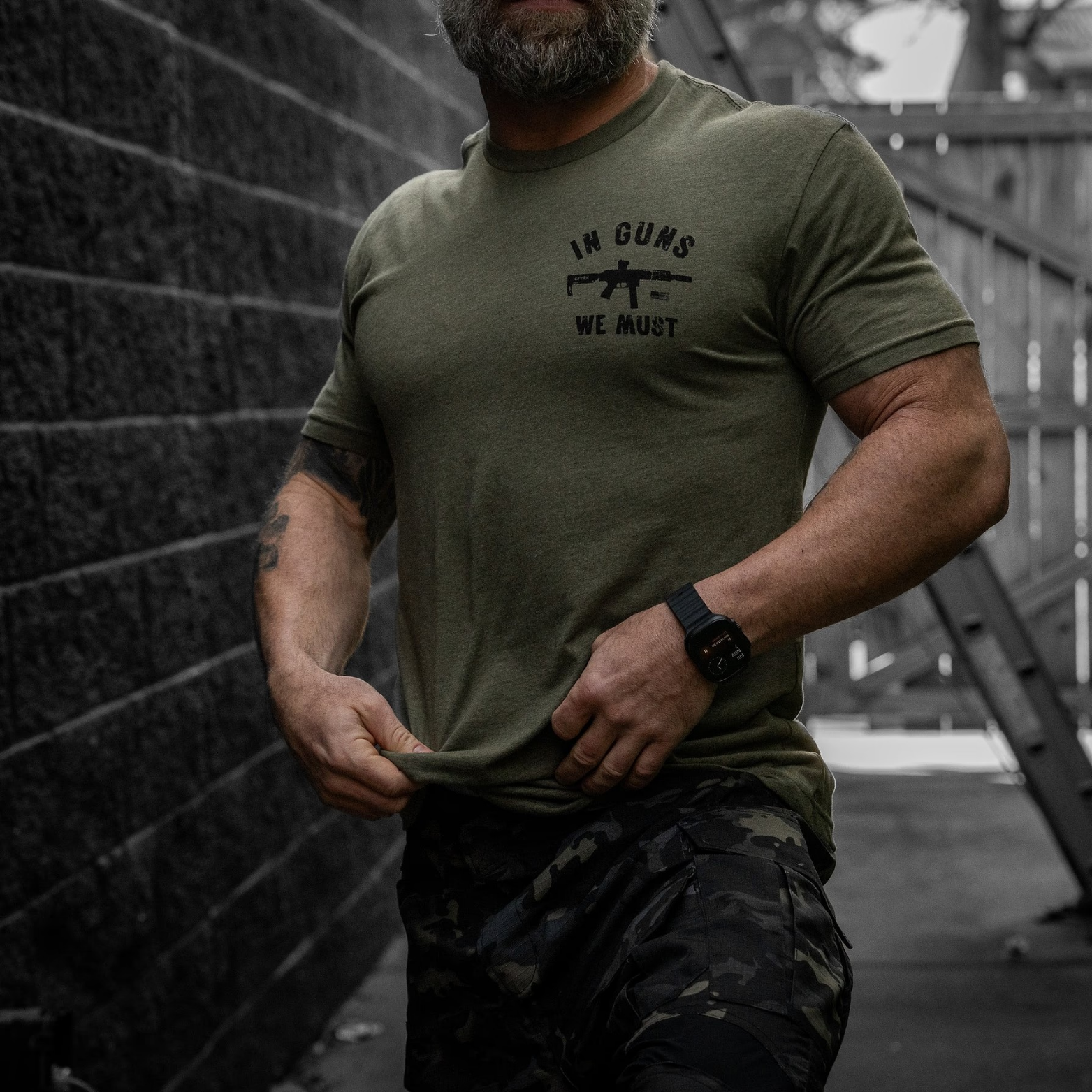 In Guns We Must Men's T-Shirt