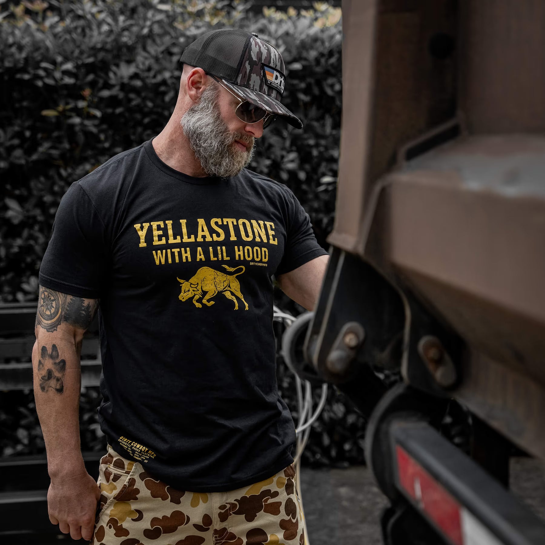 Yellastone Men's T-Shirt