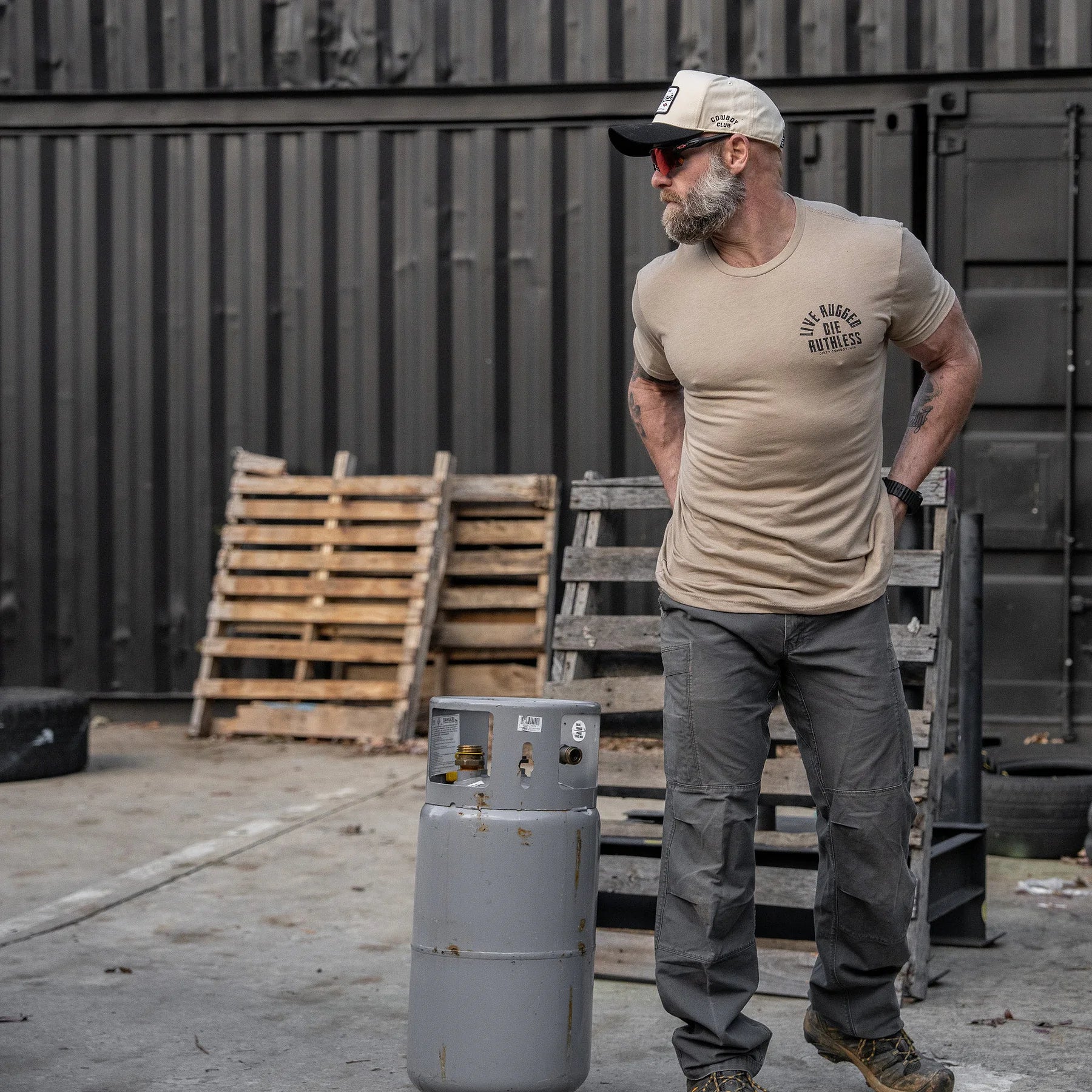 Live Rugged Die Ruthless Men's T-Shirt