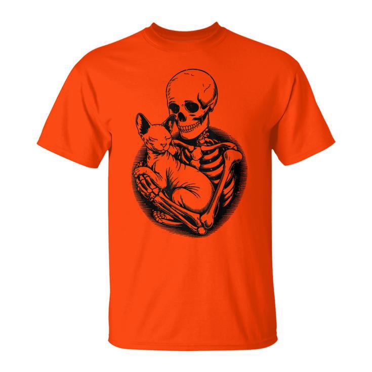 Skeleton Hugging Sphynx Cat Halloween Mom Dad Vintage T-Shirt